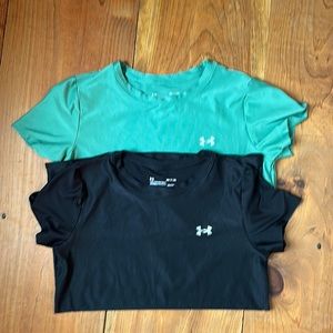 2 under Armour tees Wms S